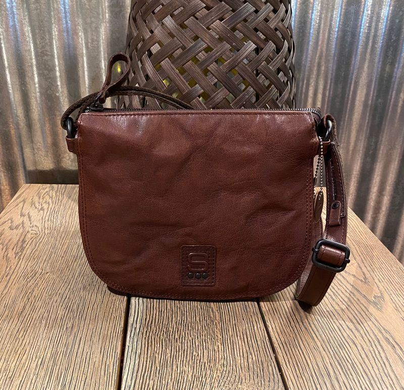 Spikes & Sparrow Crossover Dark Brown