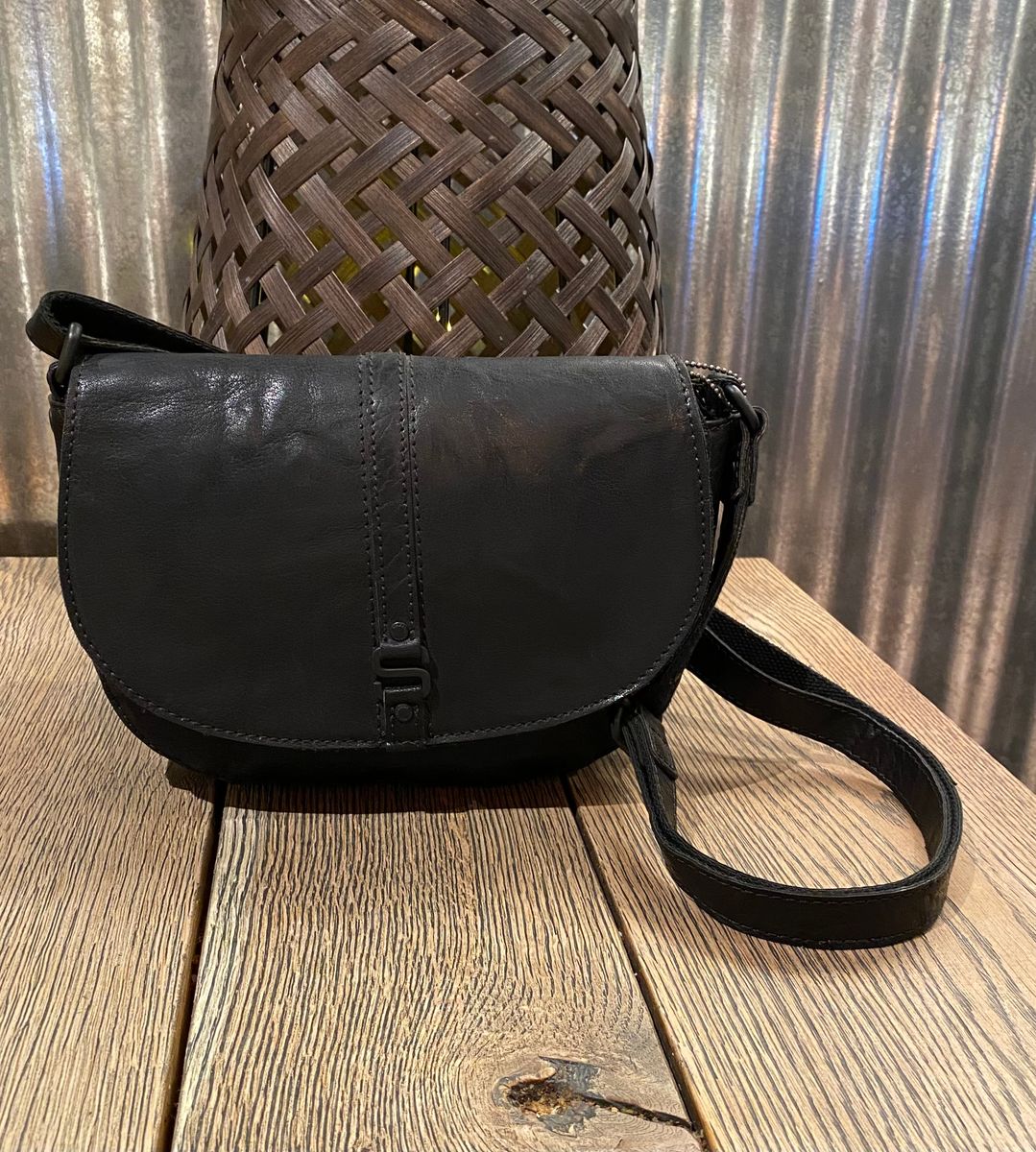 S & S Crossover Black