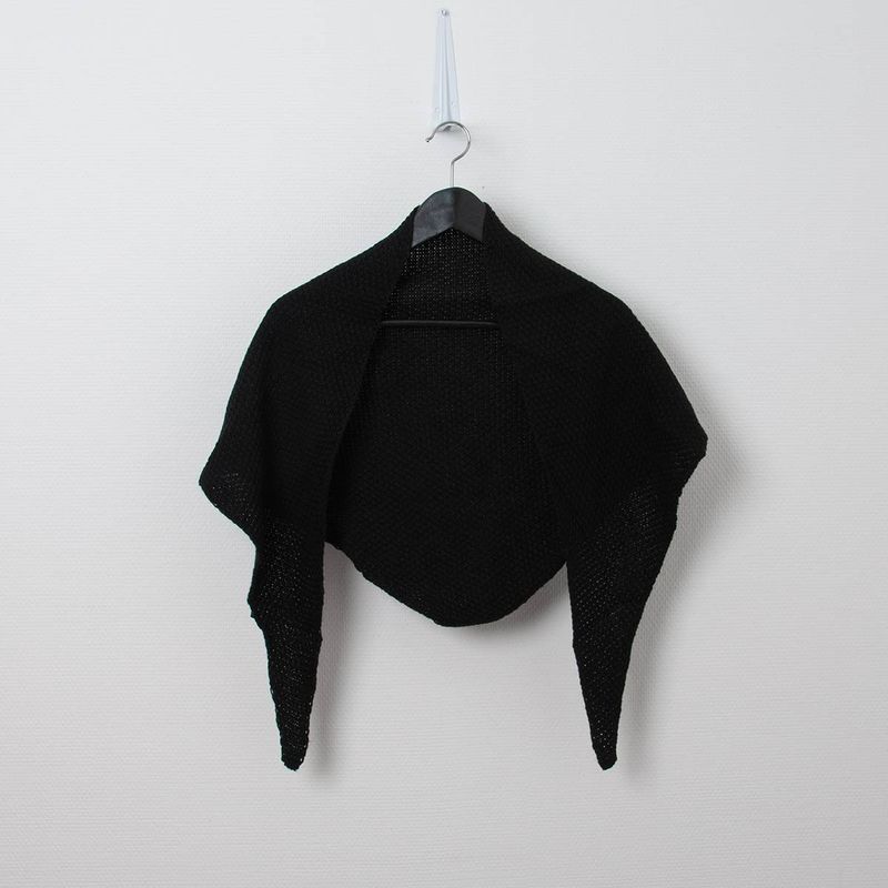 Rosenvinge Perlestrikket Triangel Skjerf i Black